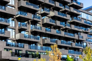 10 zastosowań linki paracord w sporcie survivalowym: rozwiąż każde wyzwanie z łatwością!